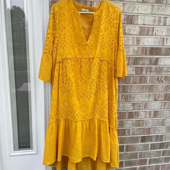 Sundance Spring / Easter Yellow Eyelet Dress - Picture 2 of 3
